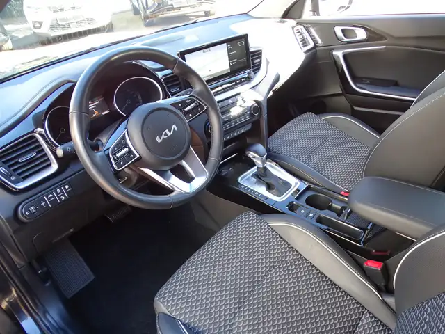 Kia Xceed view 11