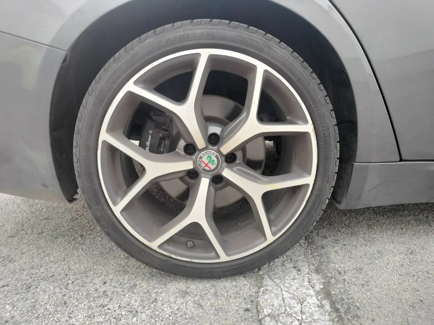 Alfa Romeo Giulia Giulia 2.2 t Lusso 190cv auto Grigio - 2
