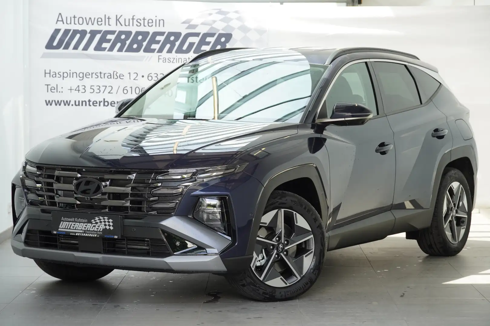 Hyundai TUCSON NX4 Comfort Line 1,6 T-GDi PHEV 4WD AT Blau - 2