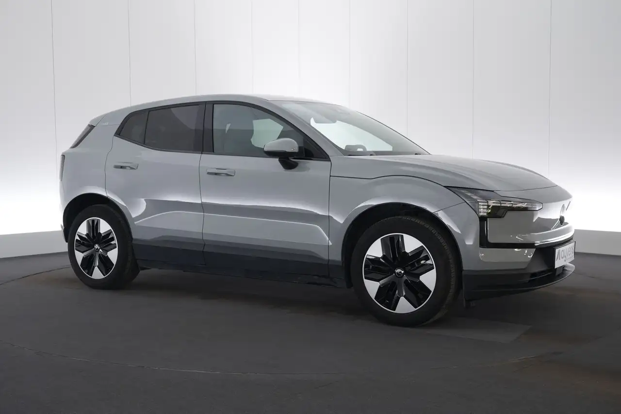 Volvo EX30 69 kWh Single Motor Ext. Range Core LED GPS CAM BL, миниатюра 4