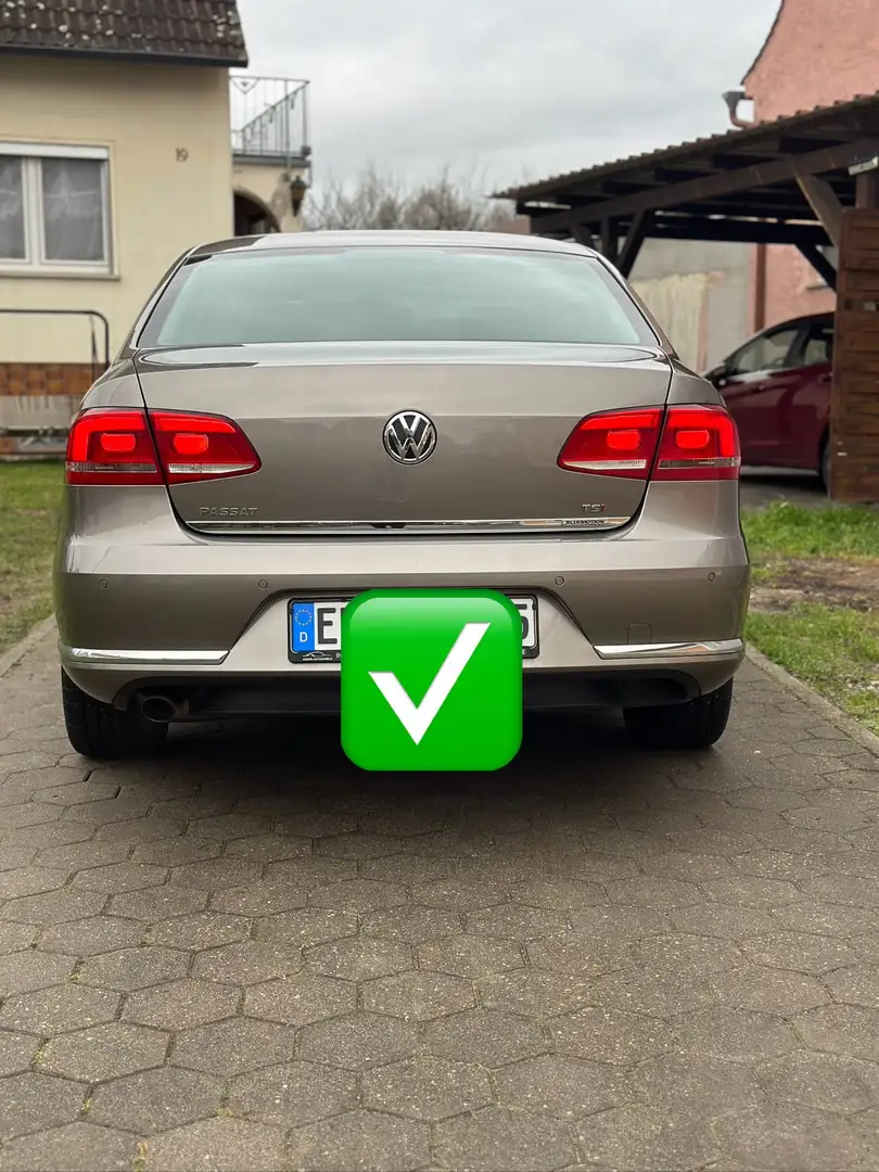 Volkswagen Passat 1.4 TSI BlueMotion Technology Comfortline Złoty - 2