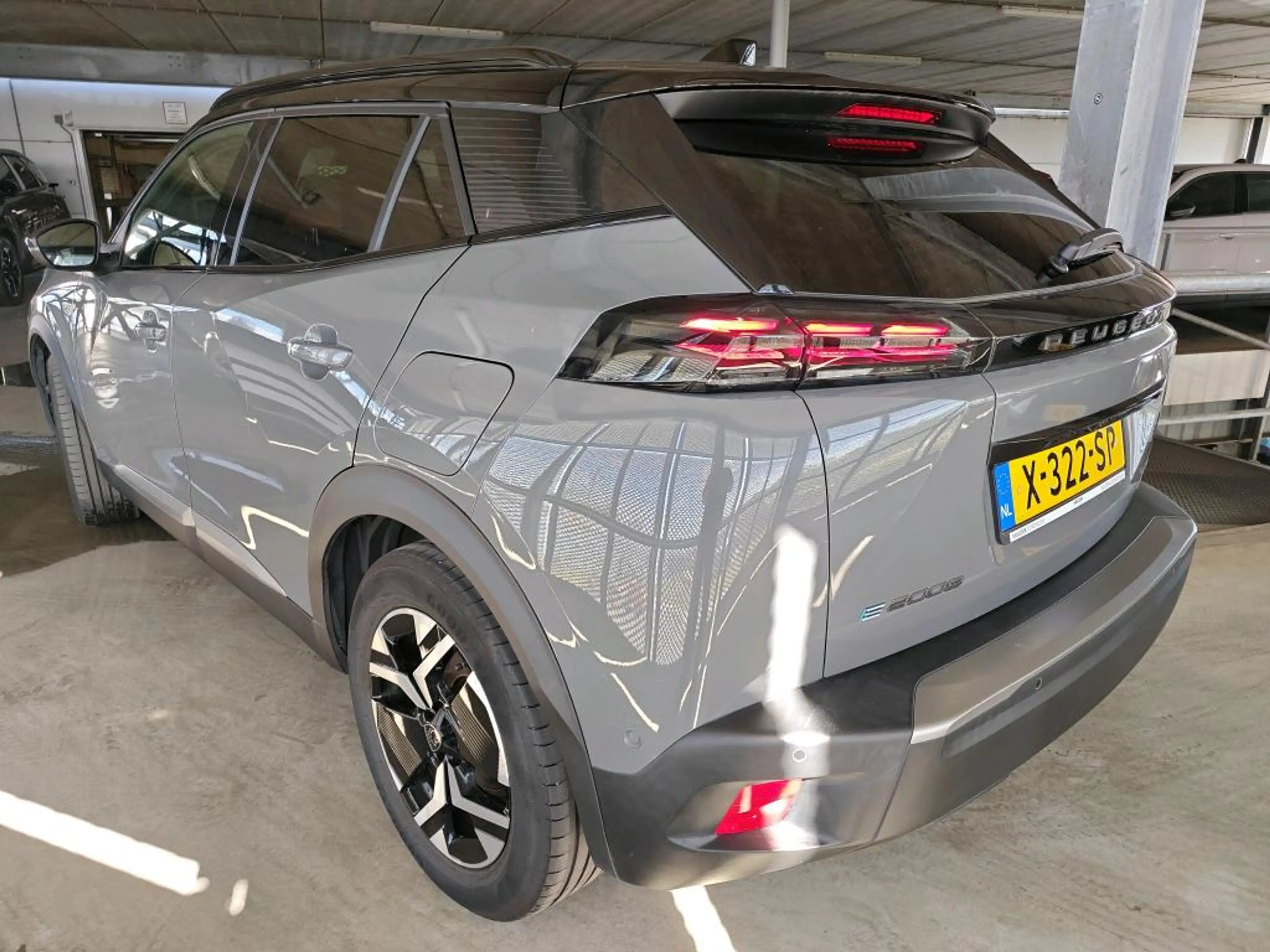 Peugeot e-2008 EV GT 54 kWh | Fase 3 laden | Panorama/schuifdak | — photo 4
