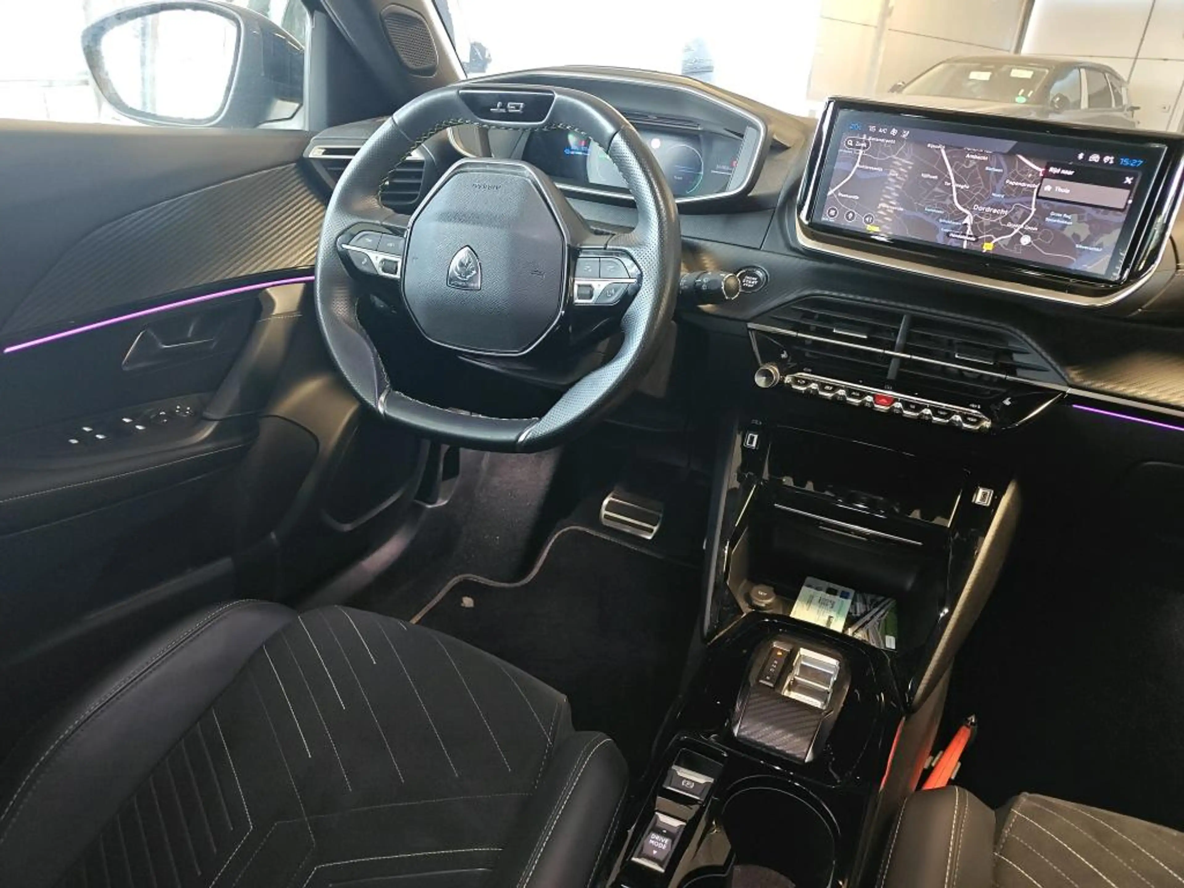 Peugeot e-2008 EV GT 54 kWh | Fase 3 laden | Panorama/schuifdak | — photo 5