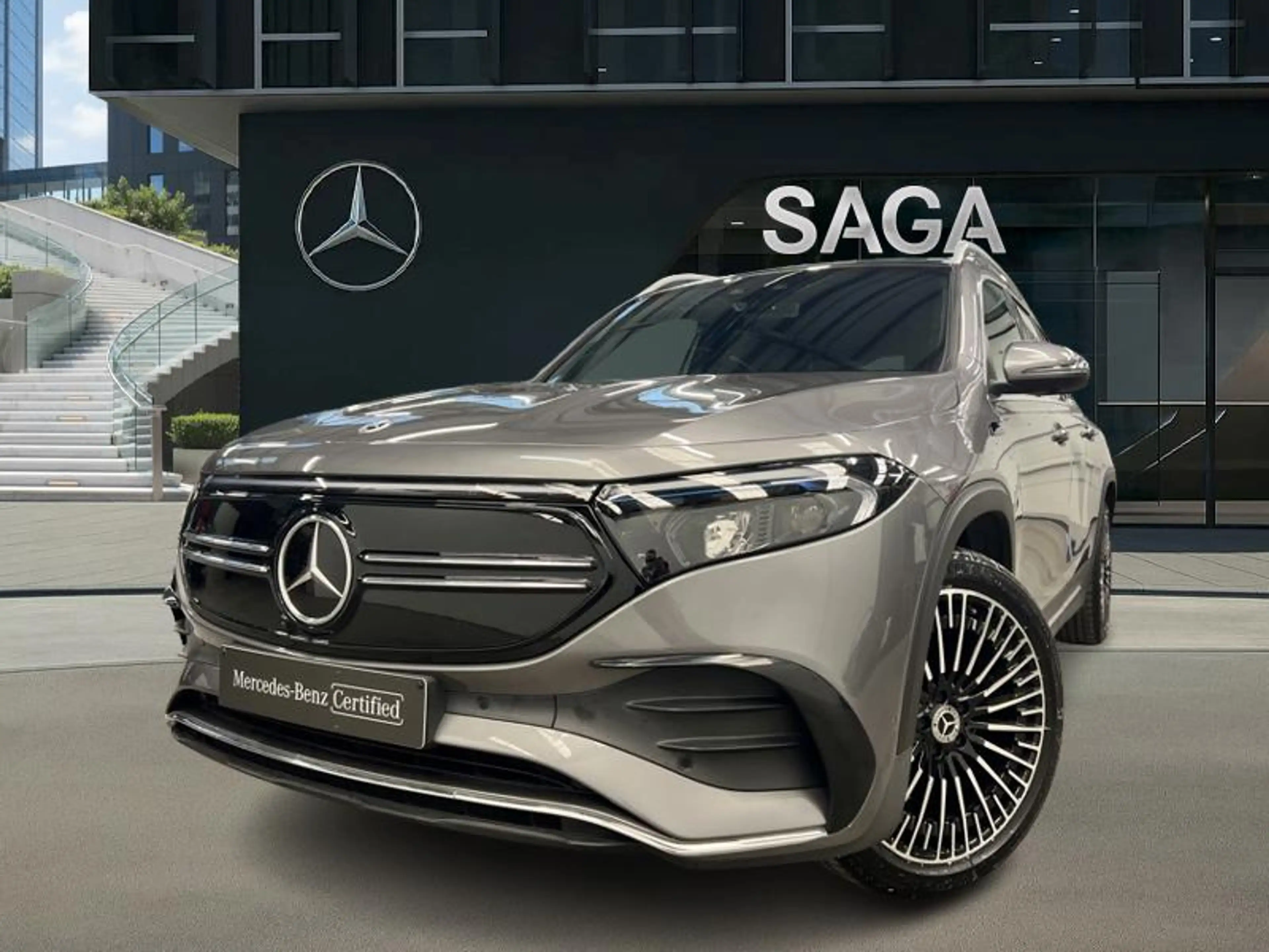 Mercedes-Benz EQB 300 4MATIC AMG Line 7 places