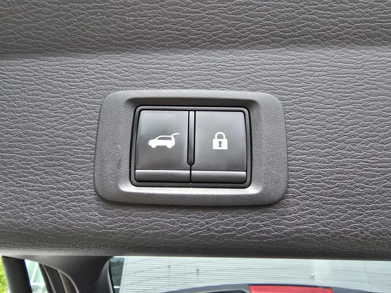 Mitsubishi Outlander снимка Mitsubishi Outlander