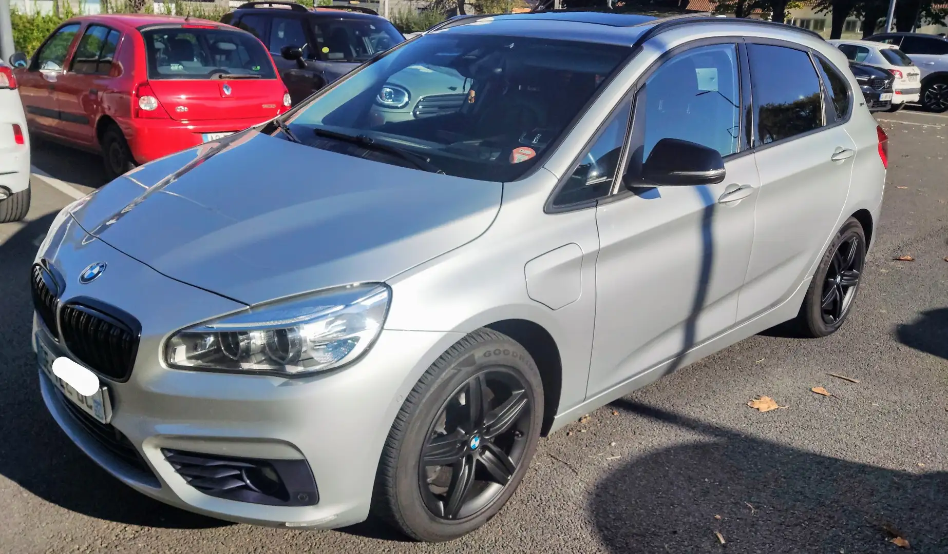 BMW 225 Active Tourer 225xe 224 ch Sport A - 2