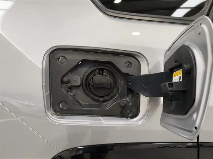 Toyota RAV4 2022, foto 6