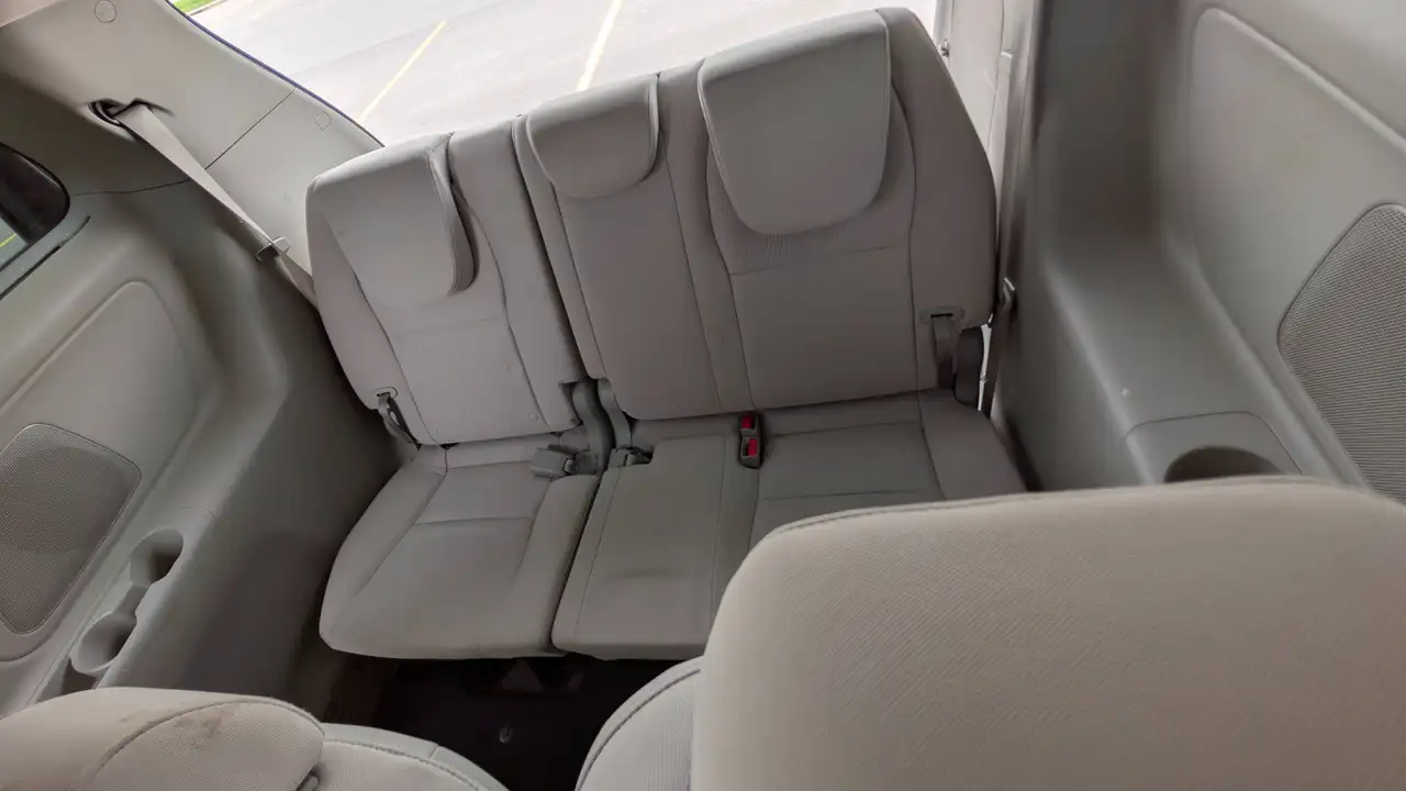 Kia Sedona снимка Kia Sedona