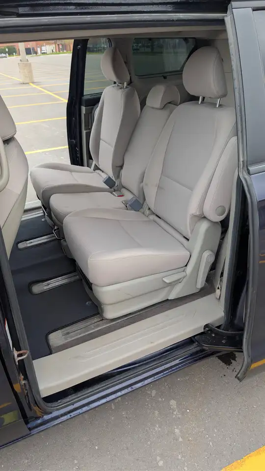 Kia Sedona снимка Kia Sedona
