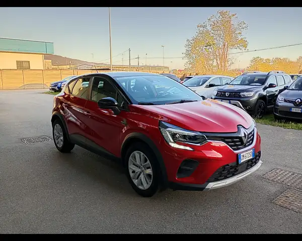 Renault Captur 1.6 E-Tech full hybrid Techno 145cv