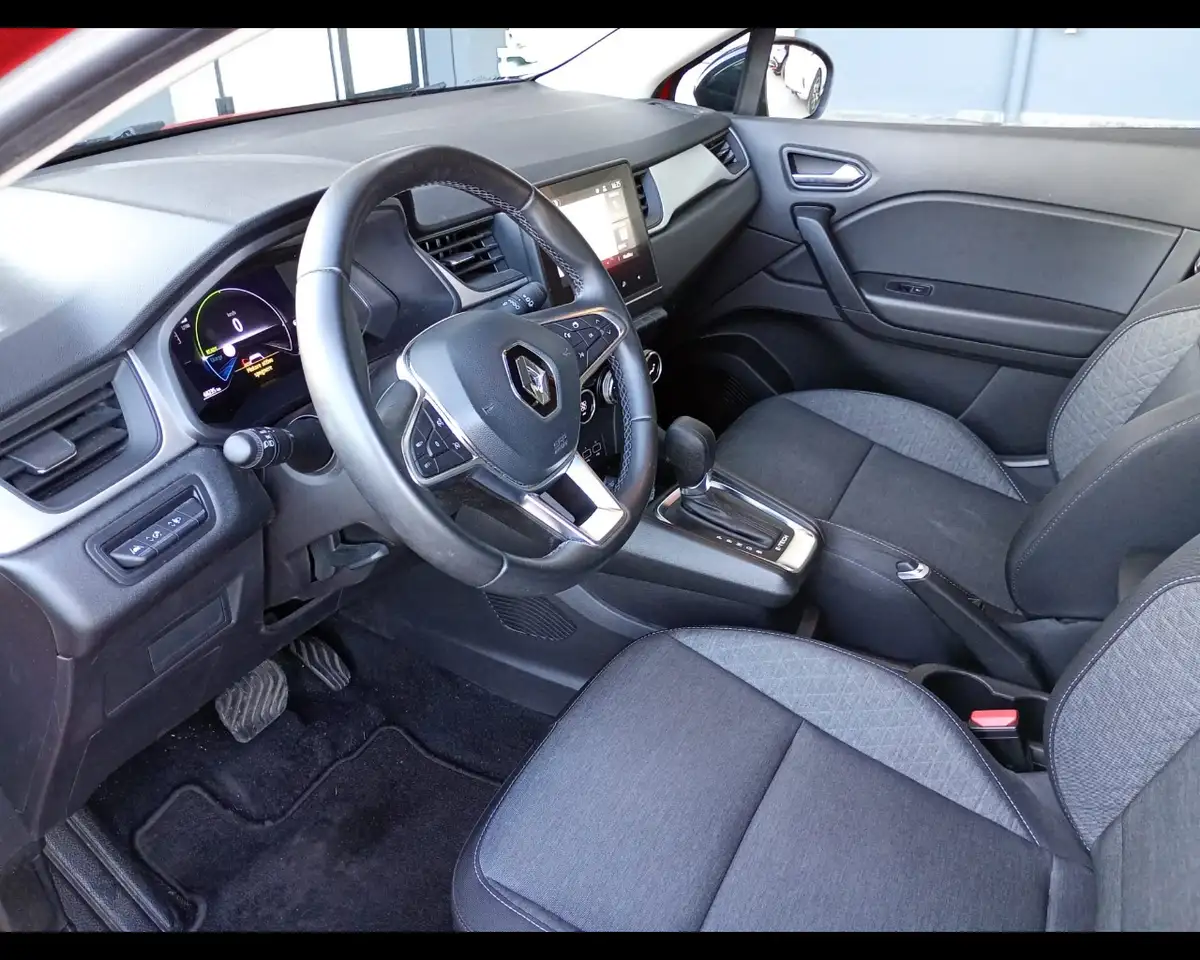 Renault Captur 1.6 E-Tech full hybrid Techno 145cv 12