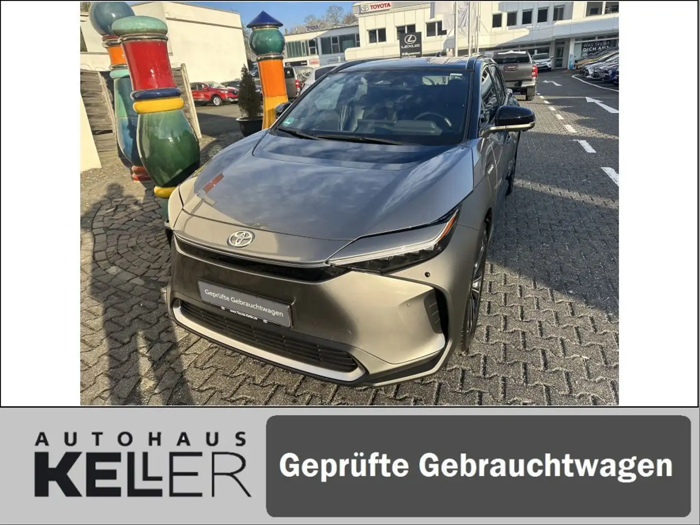 Toyota bZ4X X-MODE Comfort- und Technik-Paket, Panorama-Glasda Silber - 1