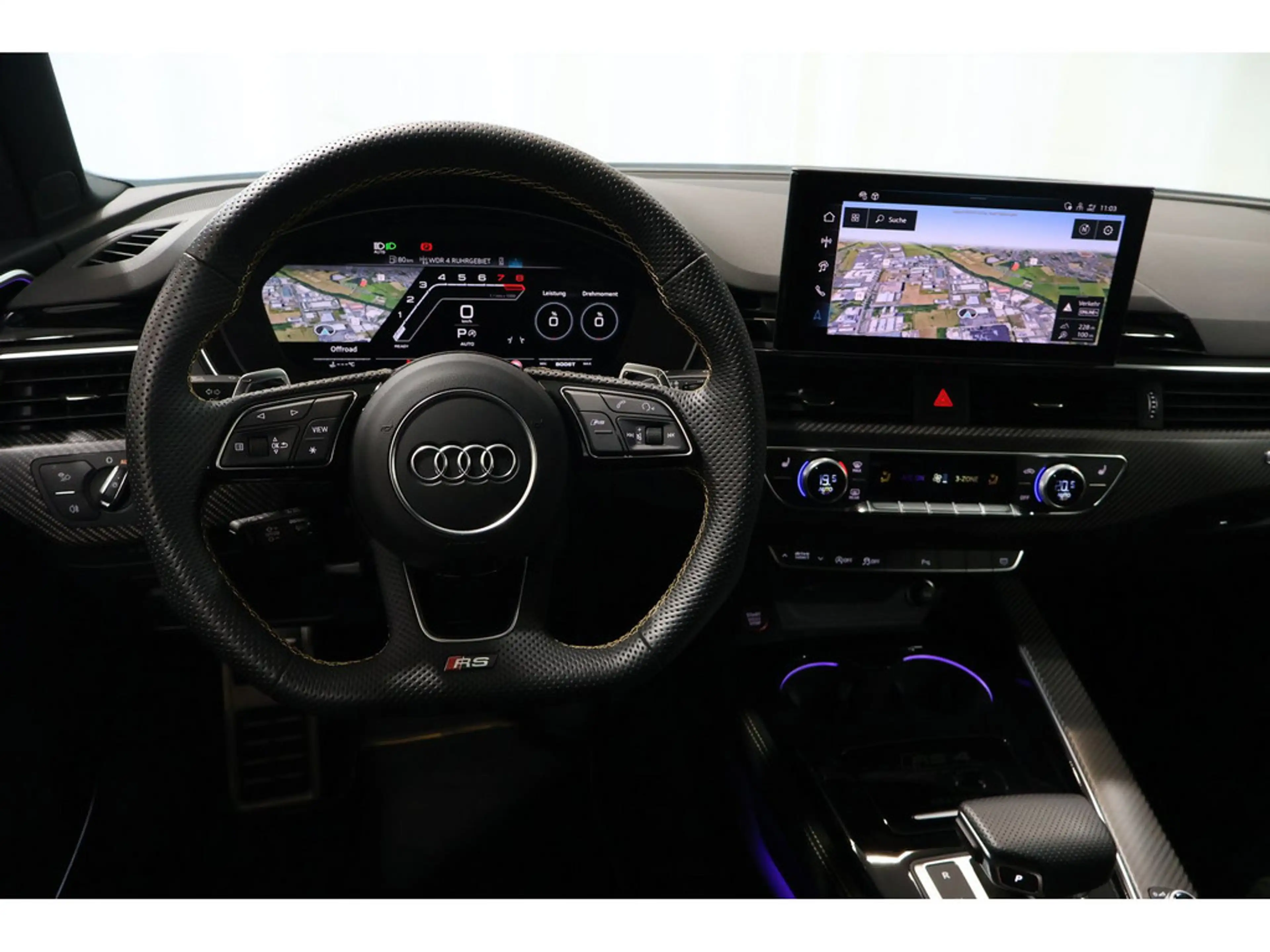 Audi RS4 — photo 10