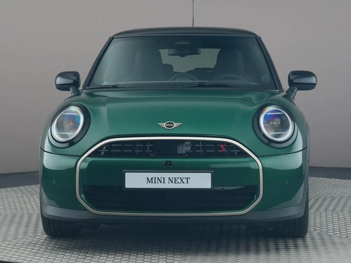 MINI Cooper S 2.0 Favoured XL Groen - 2