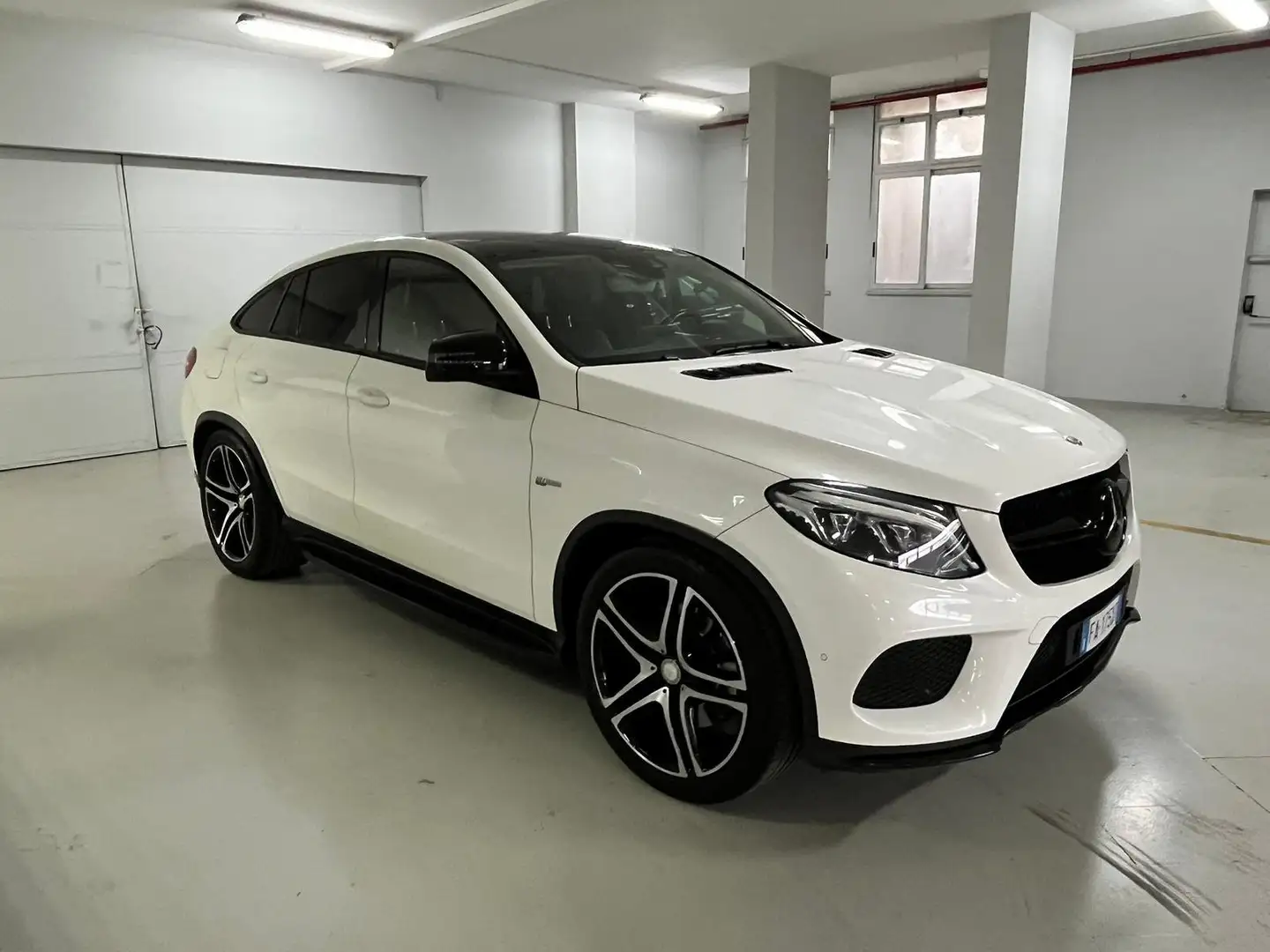 Mercedes-Benz GLE 43 AMG GLE Coupe 43 (450) AMG Sport 4matic auto Biały - 1