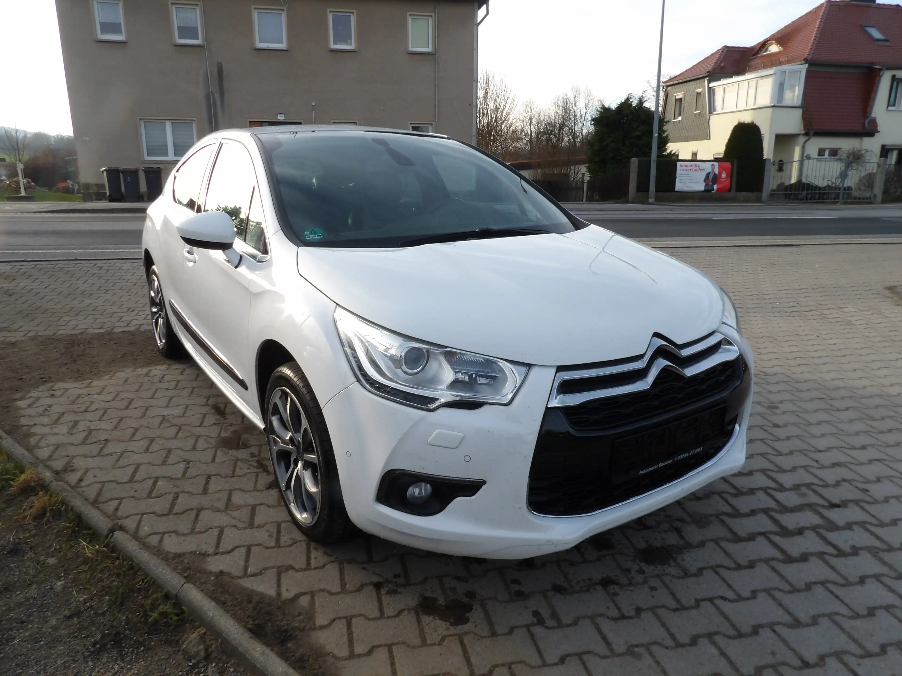Citroen DS4 SportChic Navi PDC Leder Alu. Sitzh. HU AU Neu — photo 4
