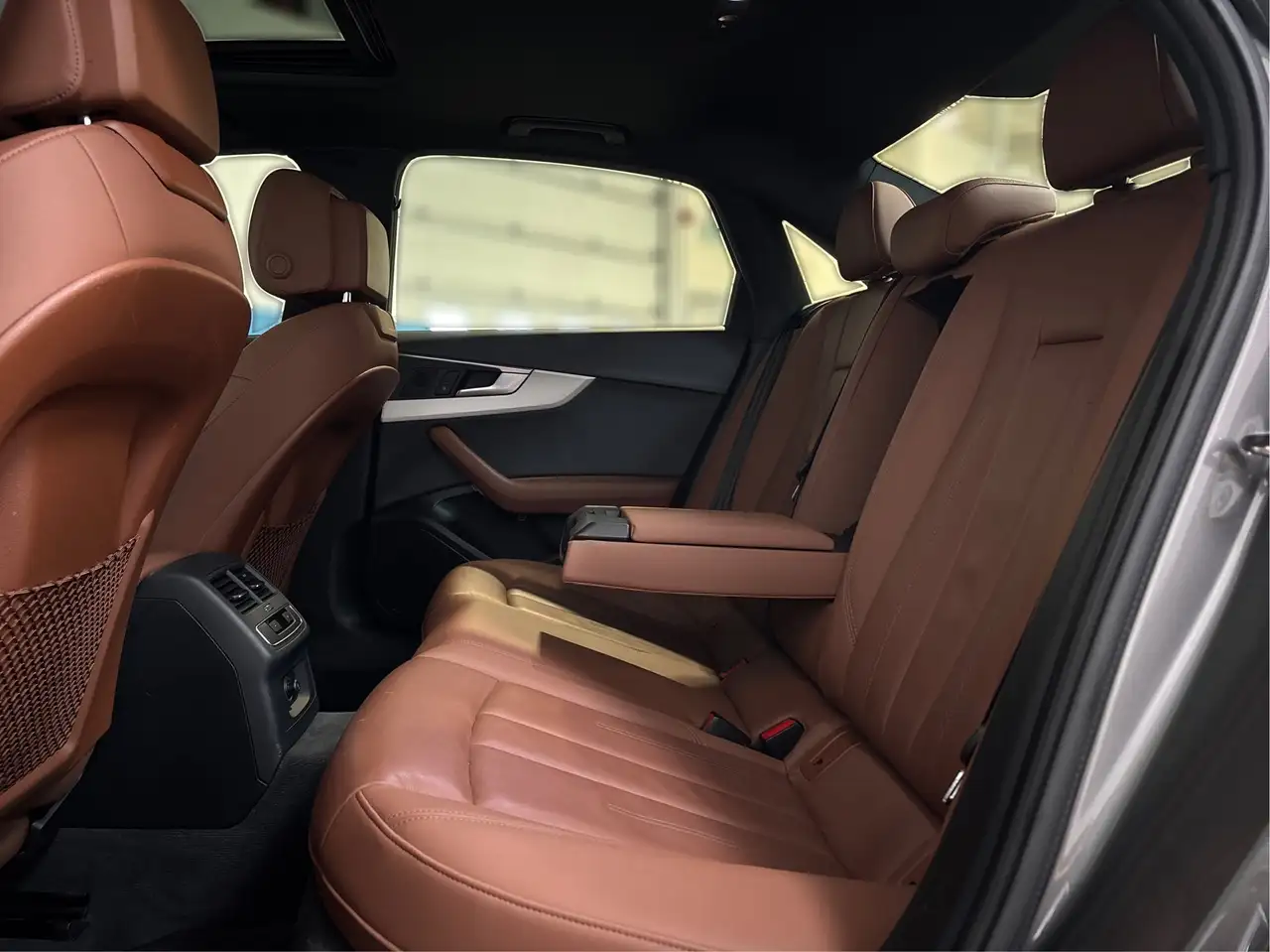 Audi A4 снимка Audi A4