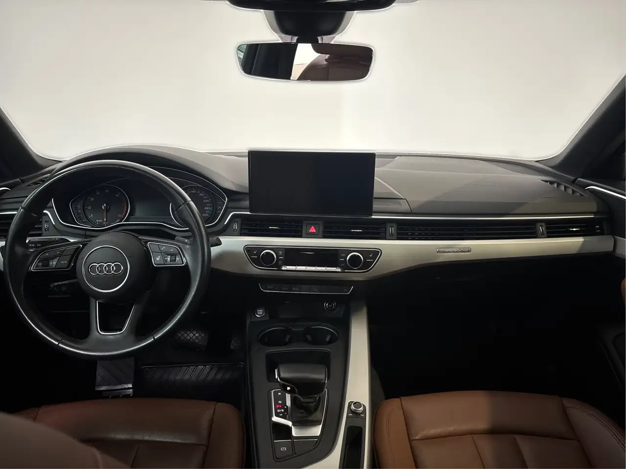 Audi A4 снимка Audi A4