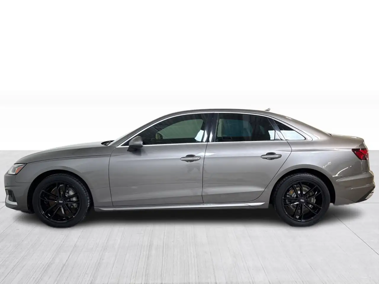 Audi A4 снимка Audi A4