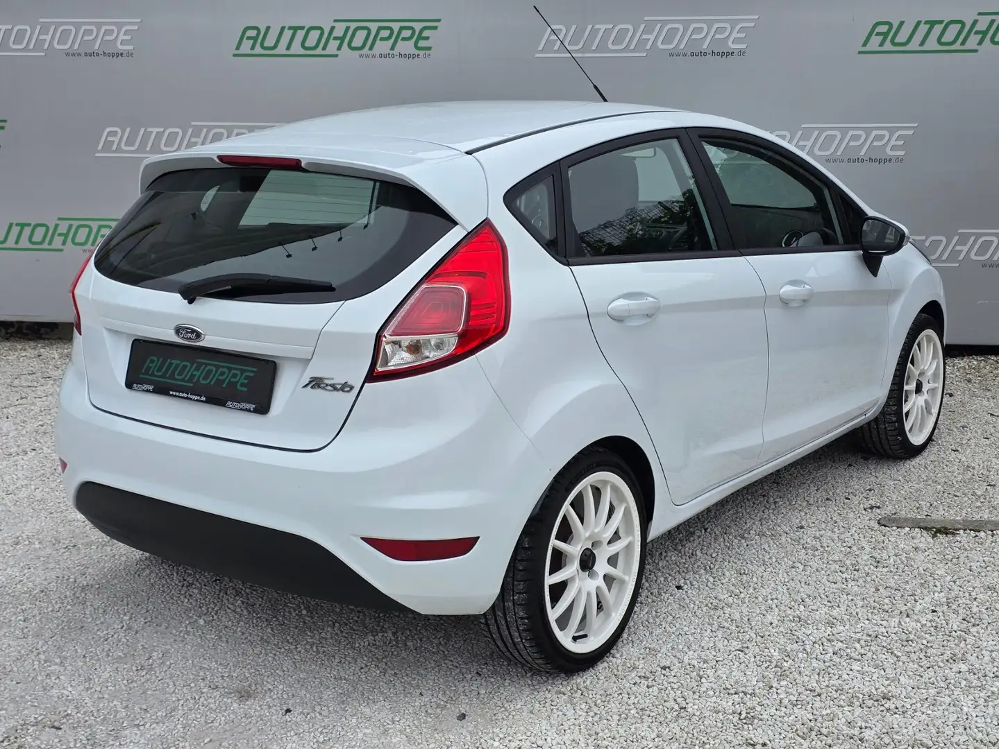Ford Fiesta Trend Blanc - 2