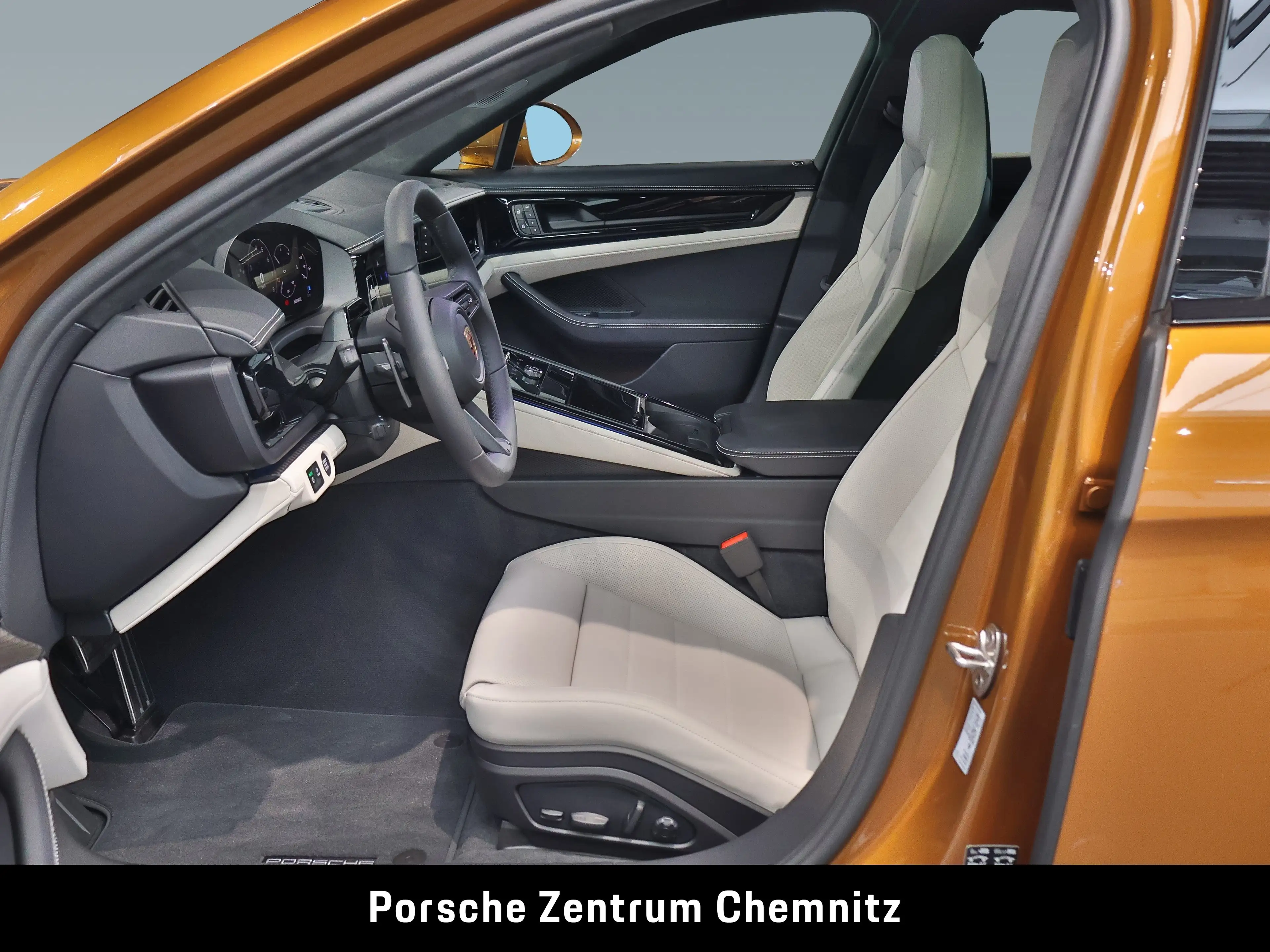 Porsche Panamera GTS Burmester;Standheiz;HA-Lenkung — photo 12
