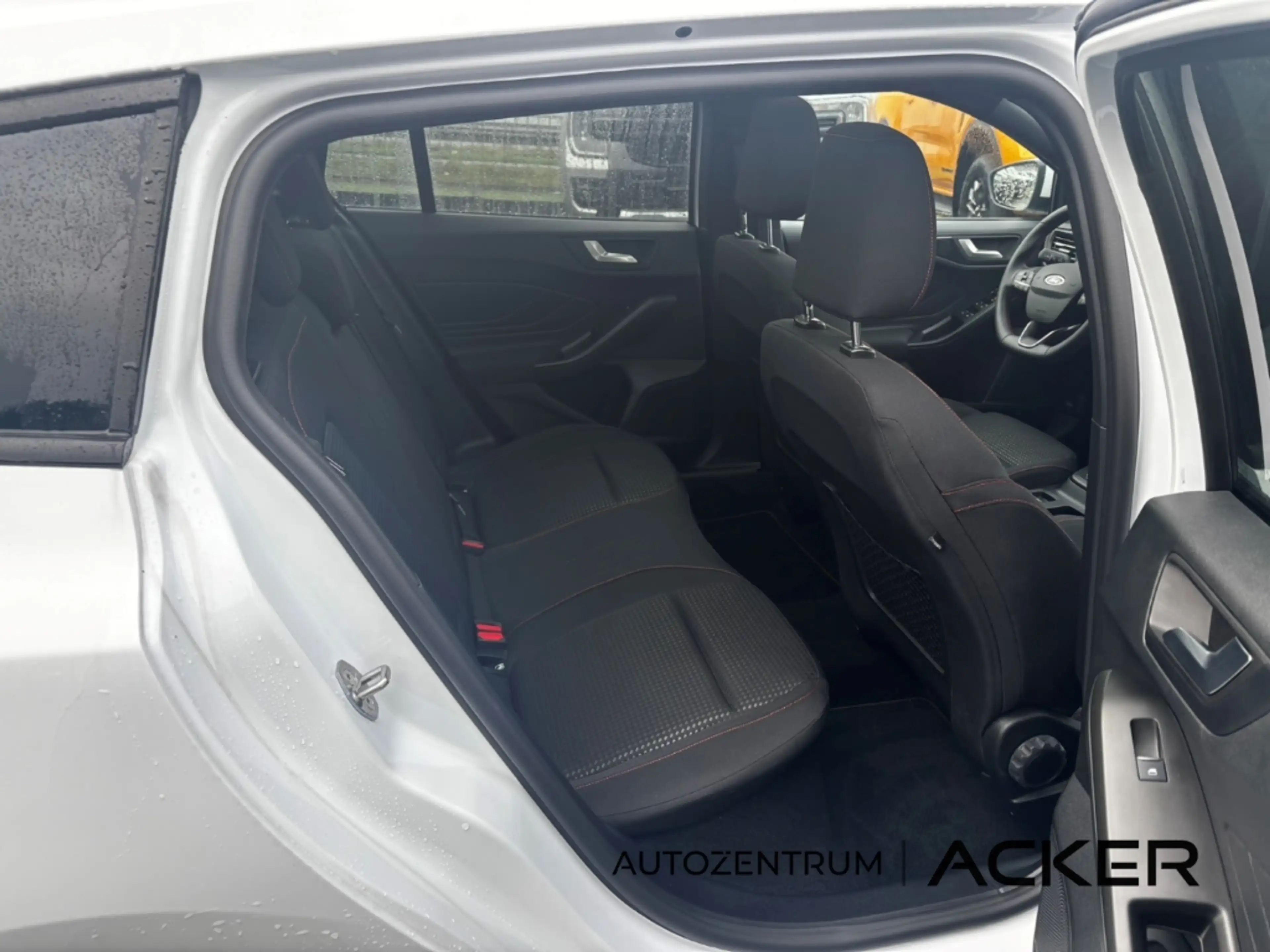 Ford Focus ST-Line X Turnier AT7 PSD/LED/aAHK -43%* — photo 8