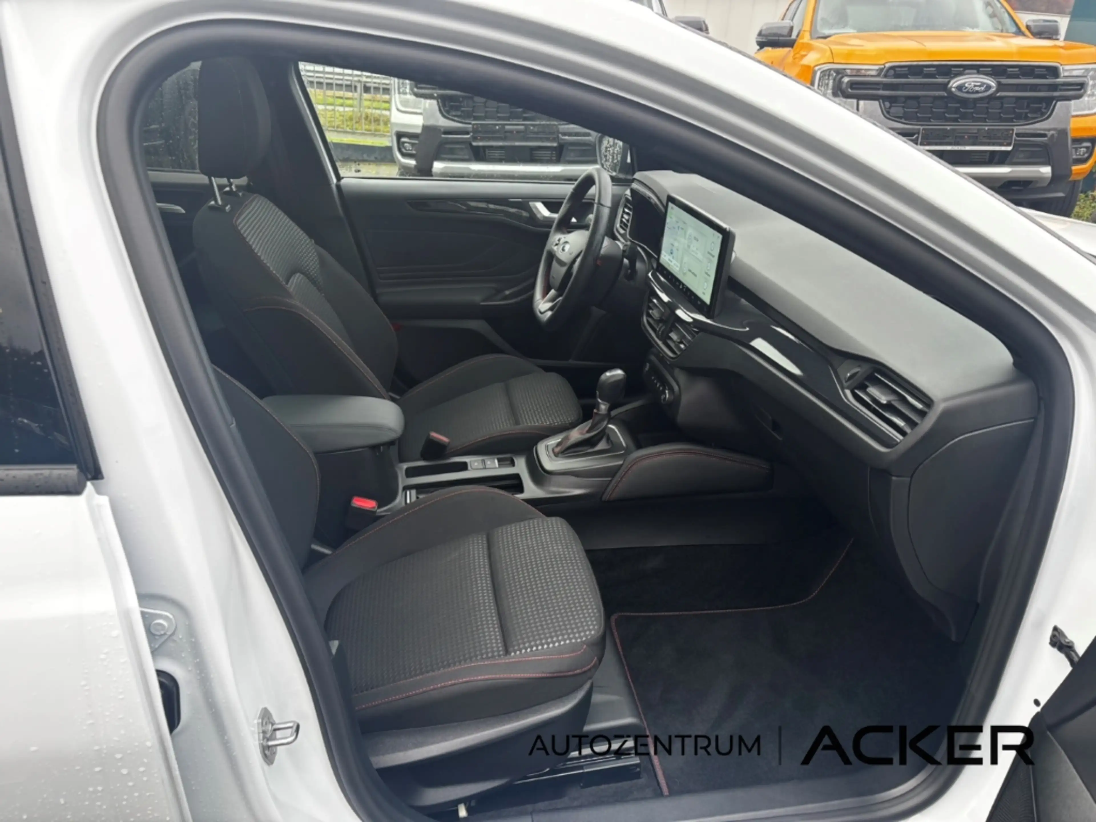 Ford Focus ST-Line X Turnier AT7 PSD/LED/aAHK -43%* — photo 7