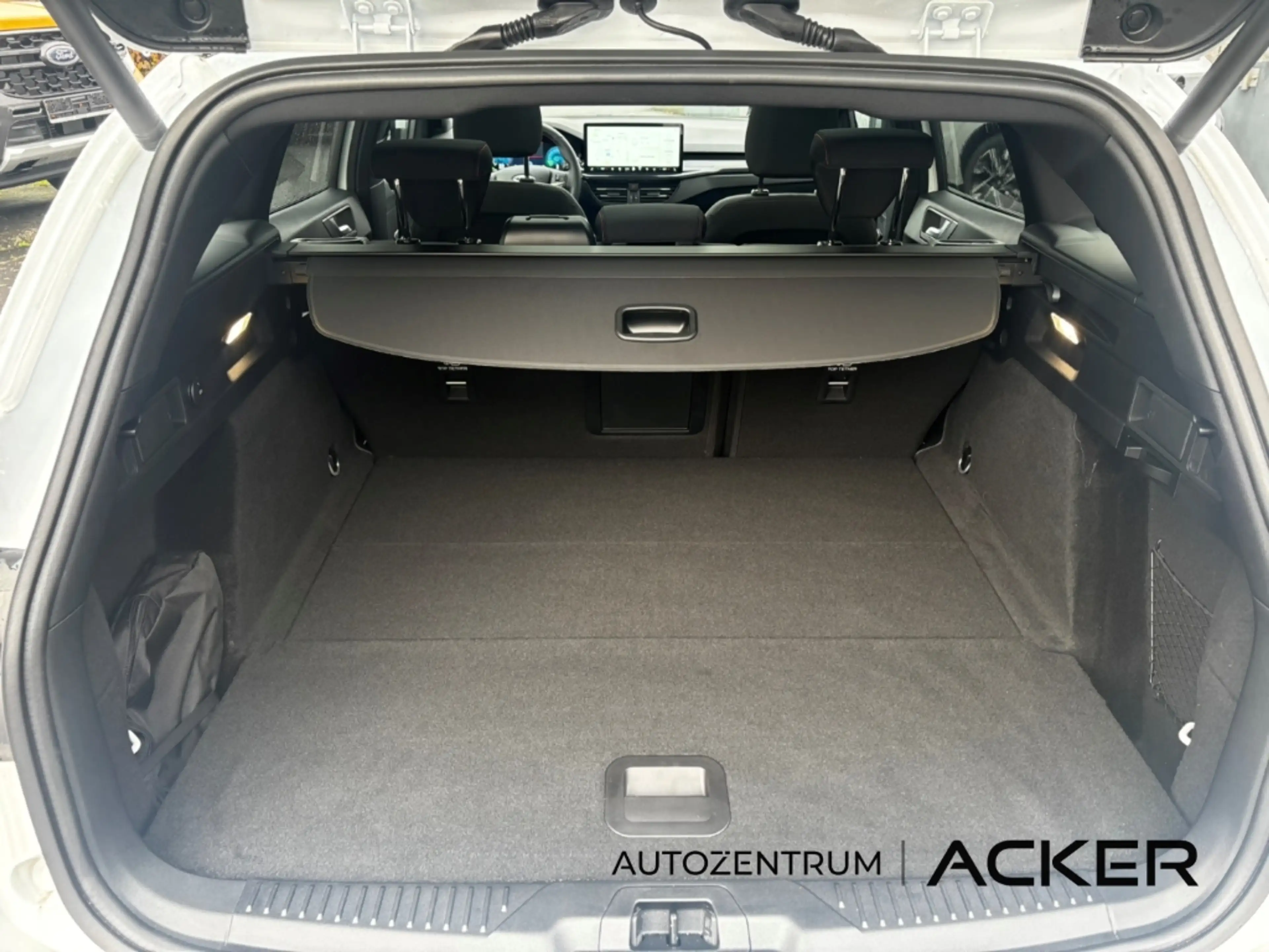 Ford Focus ST-Line X Turnier AT7 PSD/LED/aAHK -43%* — photo 11