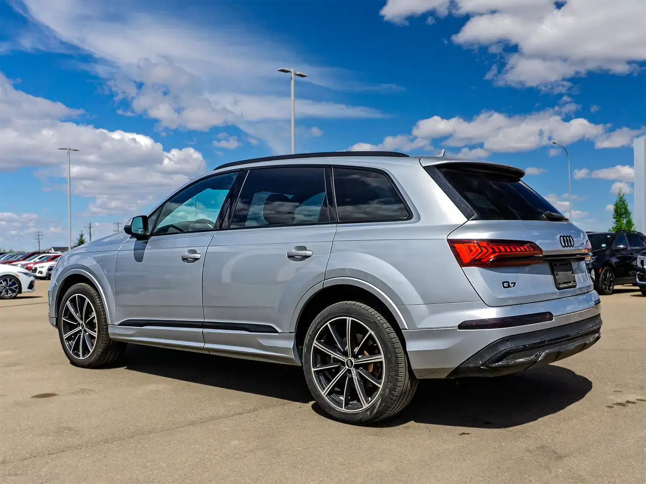 Audi Q7 снимка Audi Q7