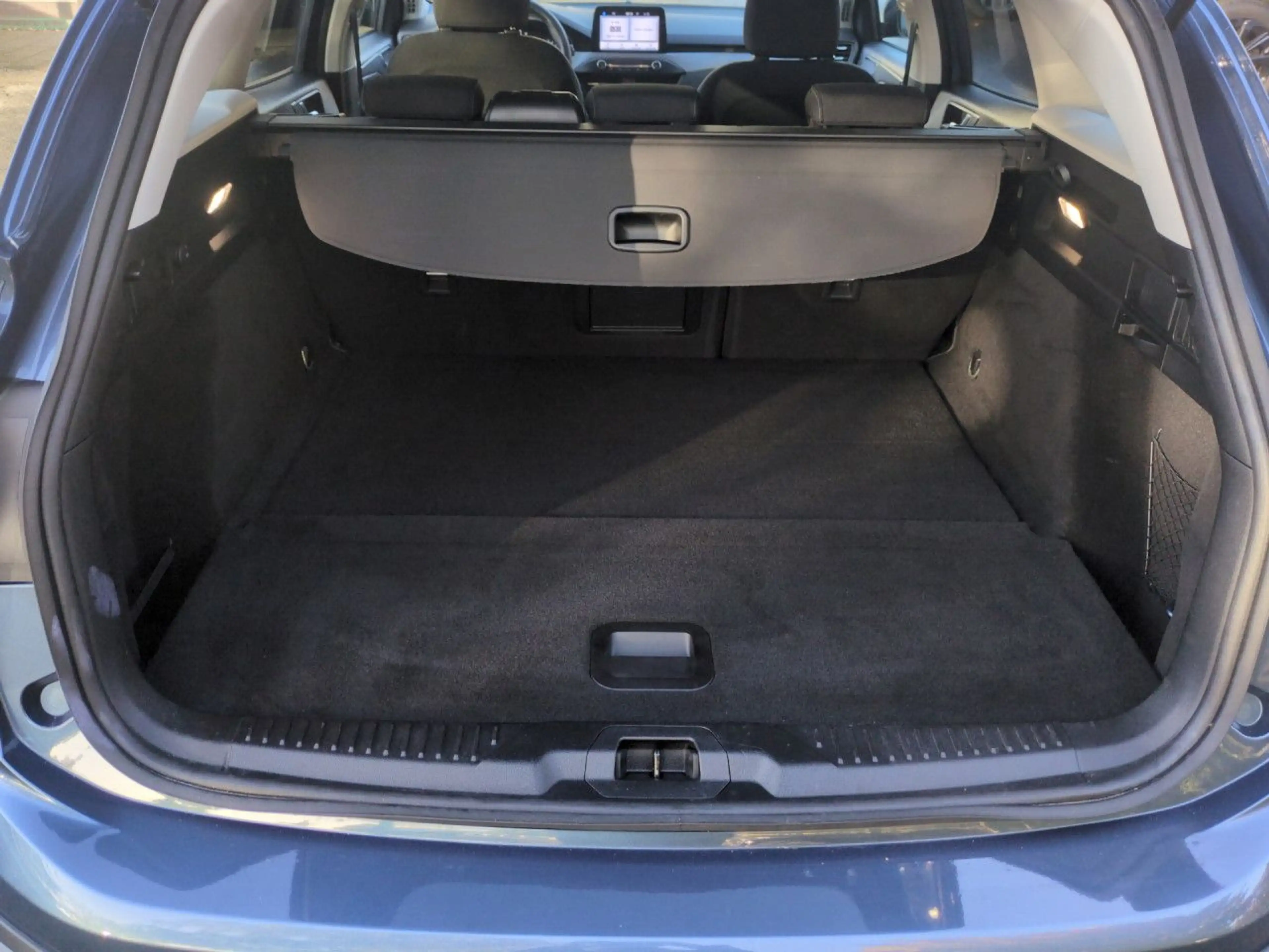 Ford Focus Turnier 1.0 EcoBoost Active Bluetooth LED — photo 16