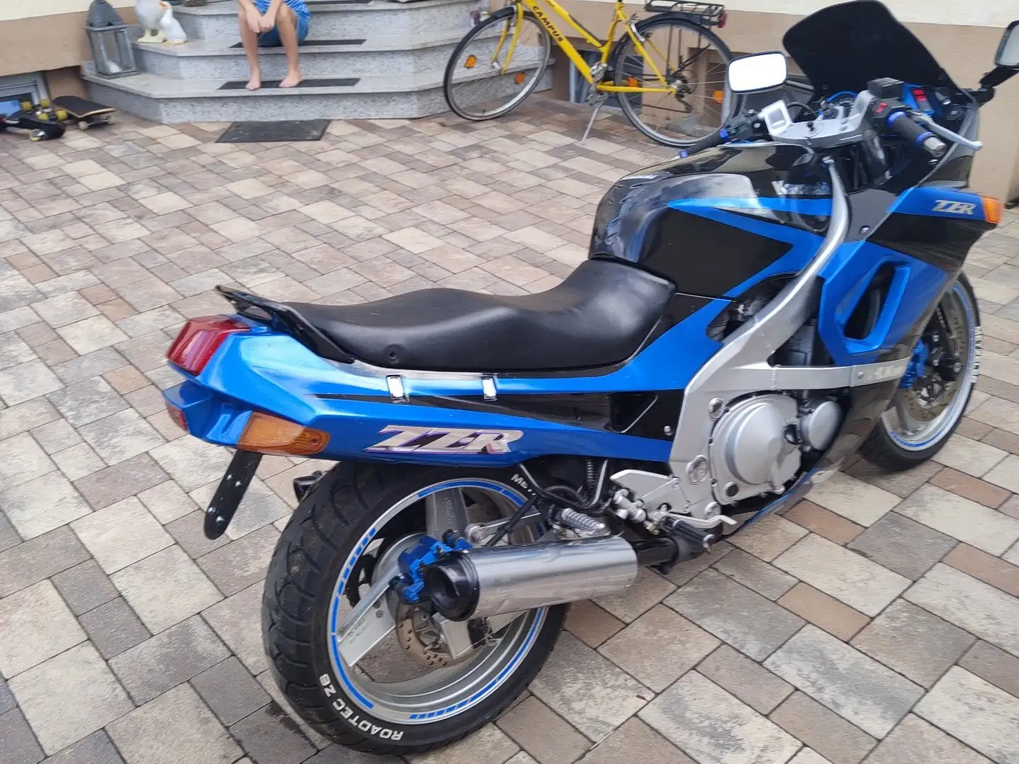 Kawasaki ZZR 600 Bleu - 2