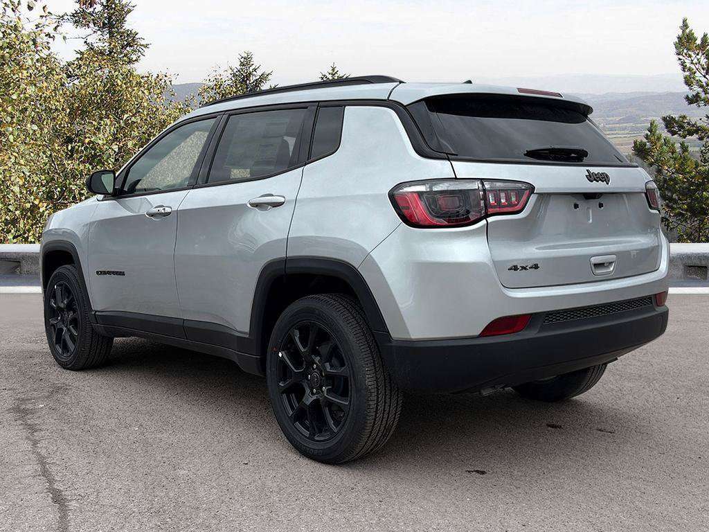 2026 Jeep Compass North — photo 3