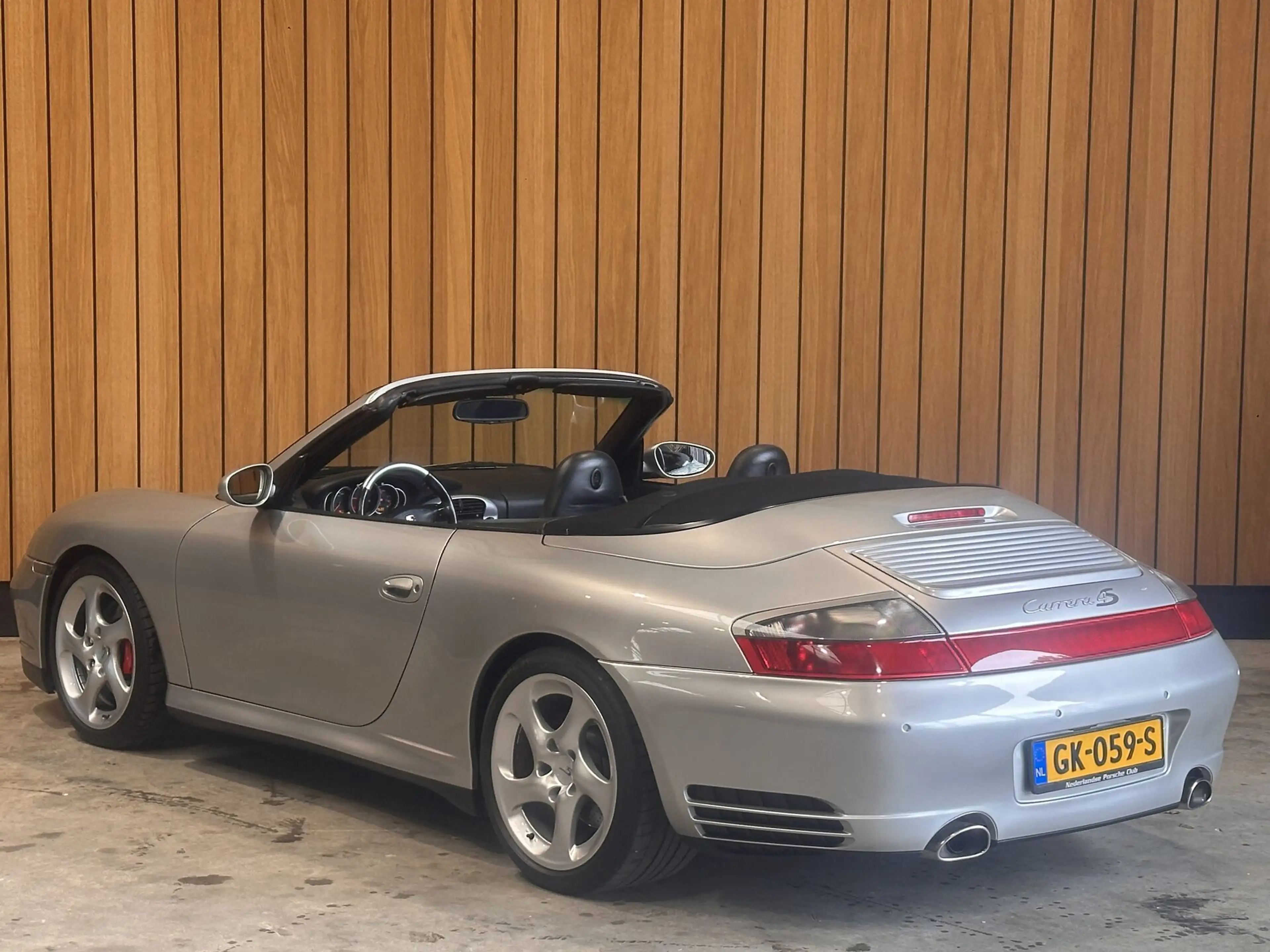 Porsche 911 Cabrio 3.6 Carrera 4S — photo 12