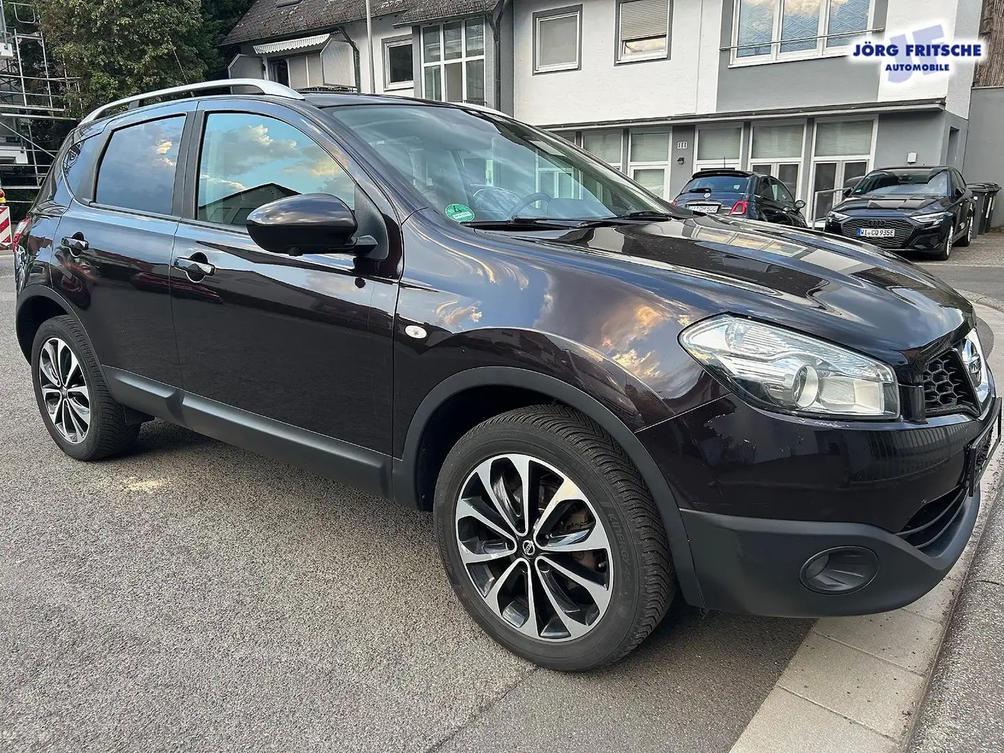 Nissan Qashqai 2.0 I-Way*PANORAMA*NAVIGATION*360°KAMERA - 1