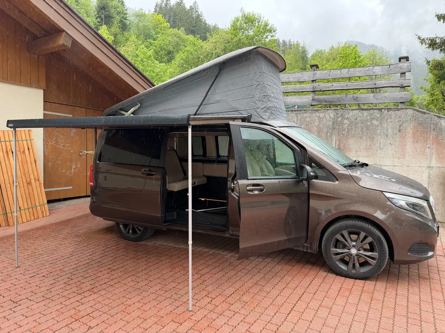 Mercedes-Benz Marco Polo Marco Polo 250 d lang 4MATIC Aut. Braun - 1
