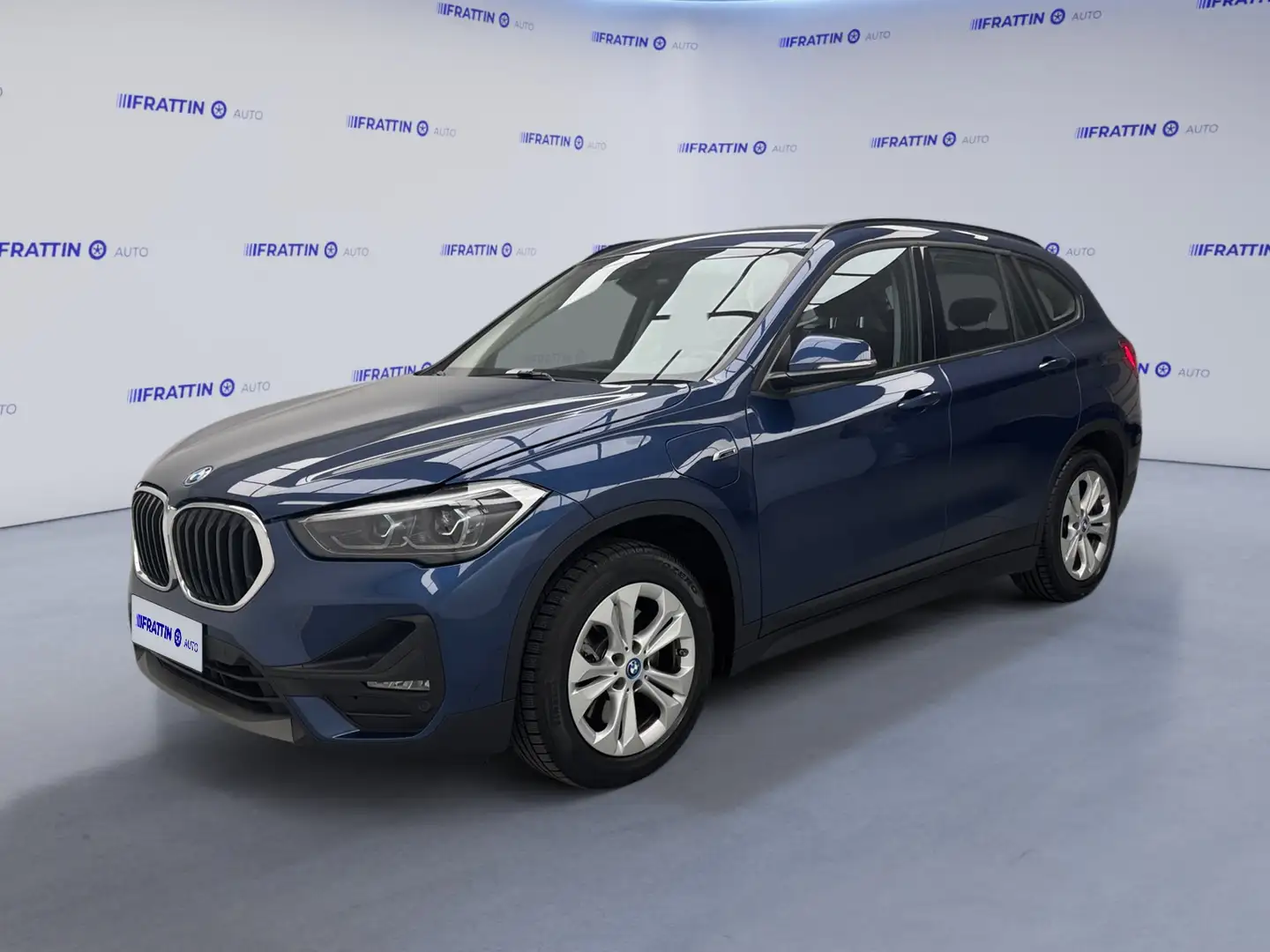 BMW X1 xDrive25e Business Advantage Bleu - 1