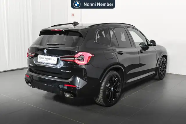 BMW X3 view 3