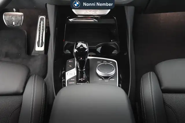 BMW X3 view 13