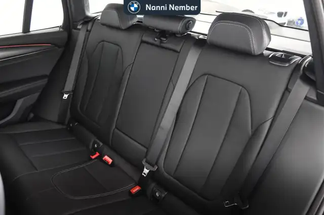 BMW X3 view 15