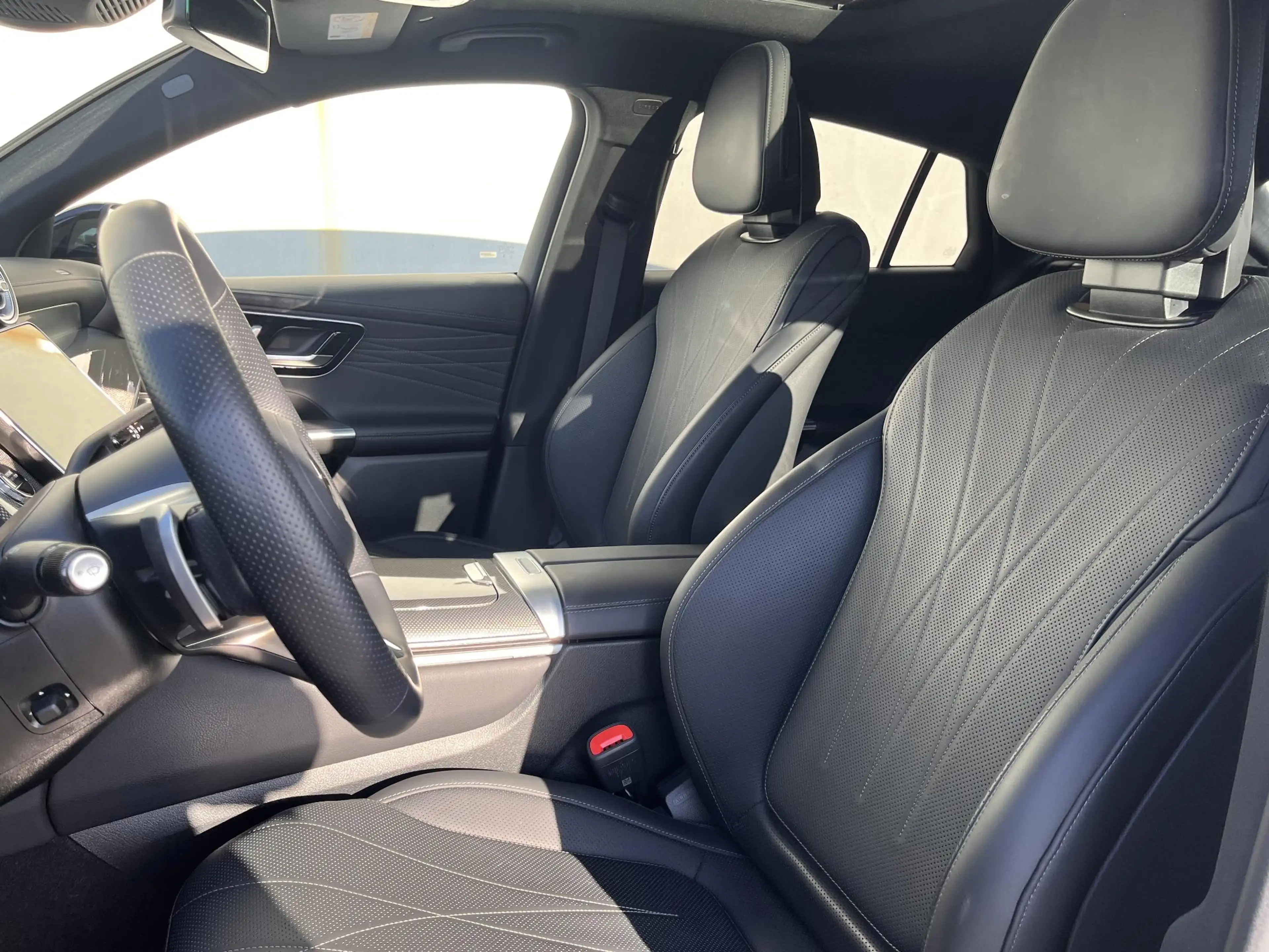 Mercedes-Benz GLC 300 Coupé de 4MATIC "140 Years Edition" — photo 12