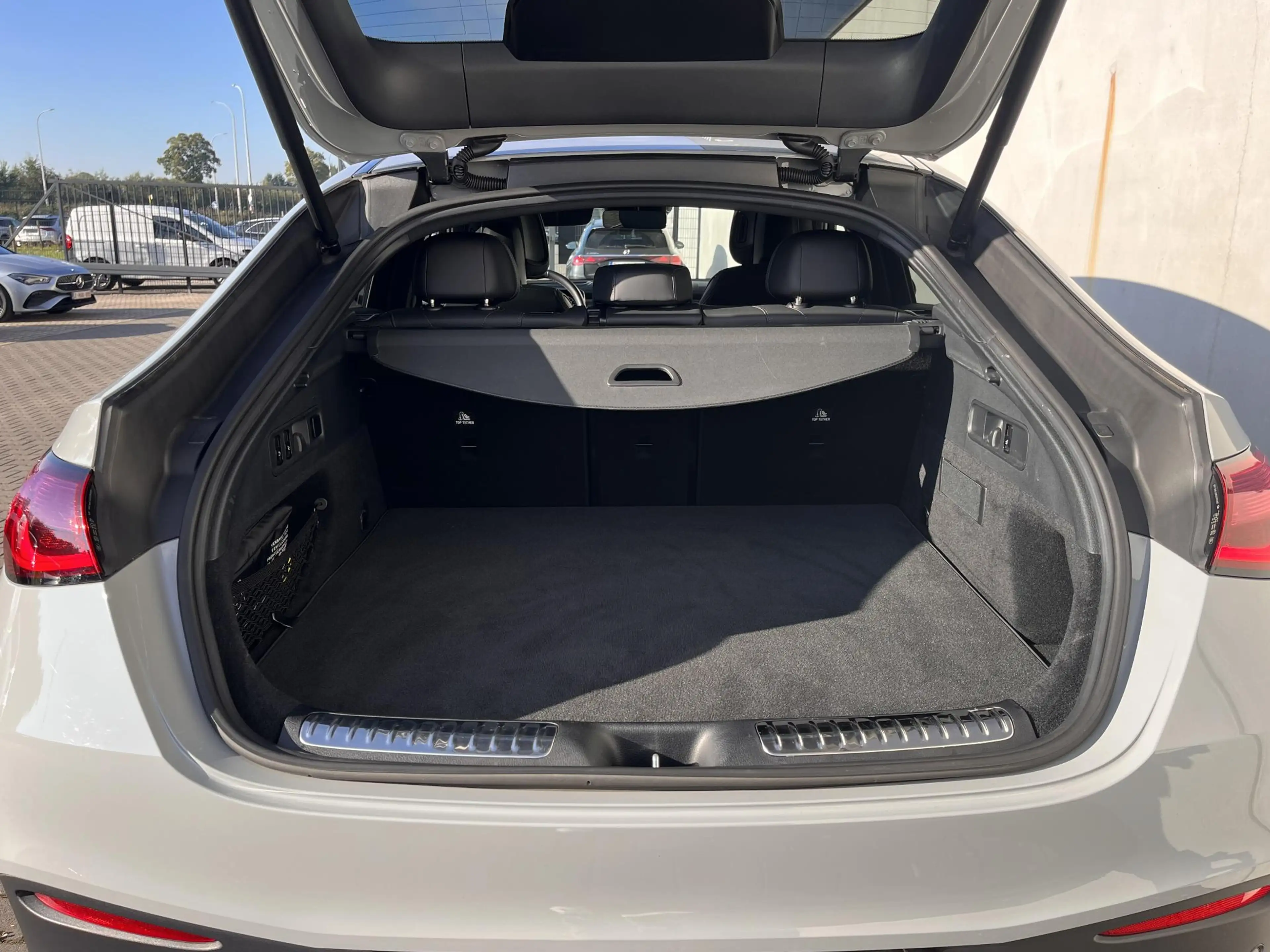 Mercedes-Benz GLC 300 Coupé de 4MATIC "140 Years Edition" — photo 7