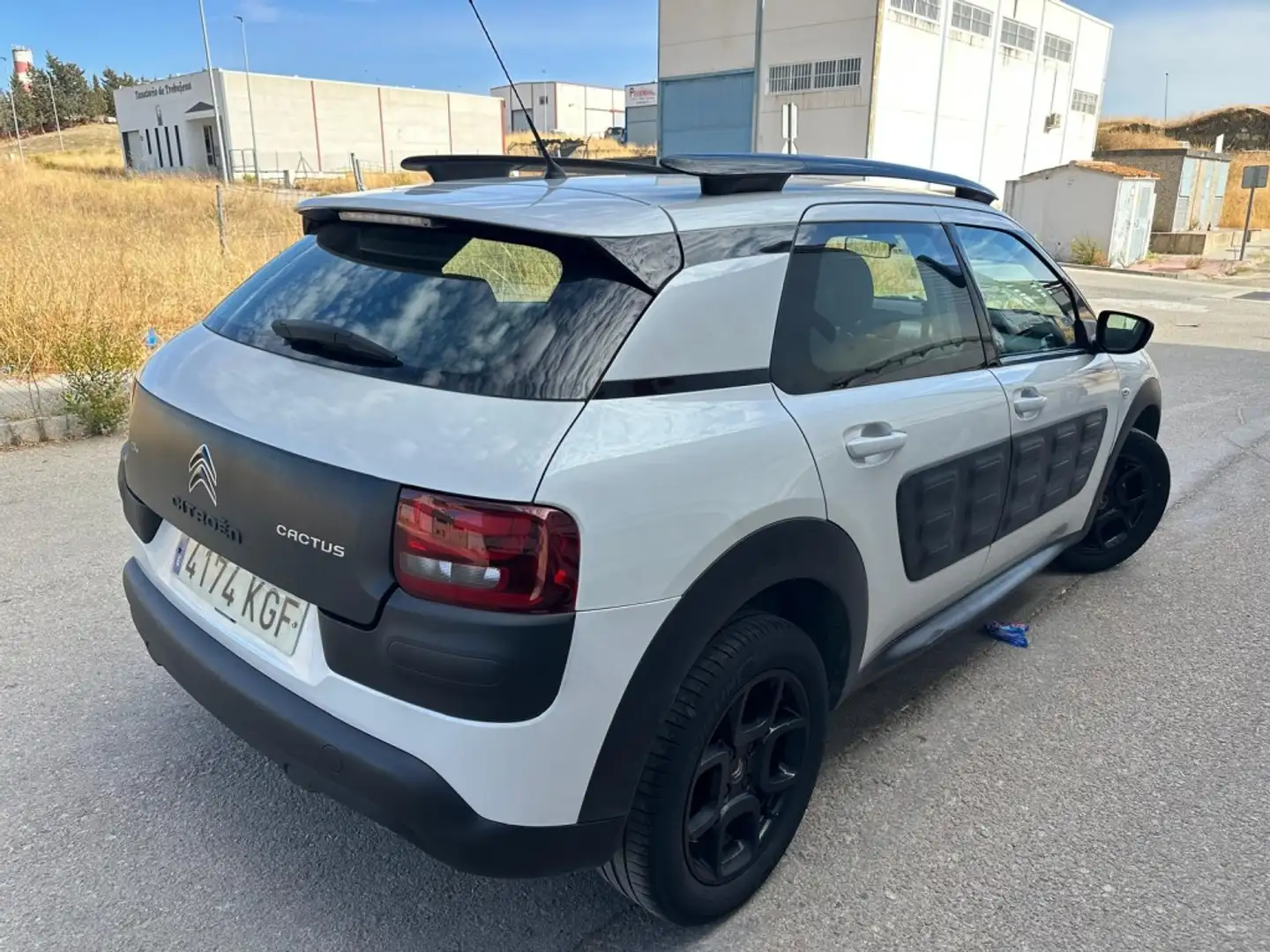 Citroen C4 Cactus Pequeño Manual de 5 Puertas Blanco - 2
