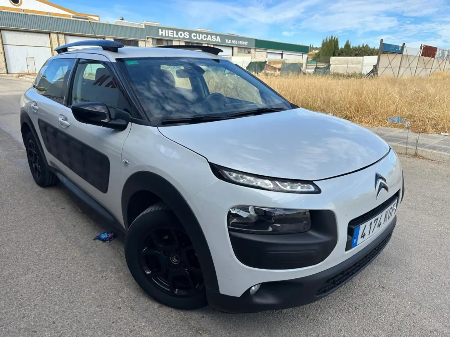 Citroen C4 Cactus Pequeño Manual de 5 Puertas Blanco - 1
