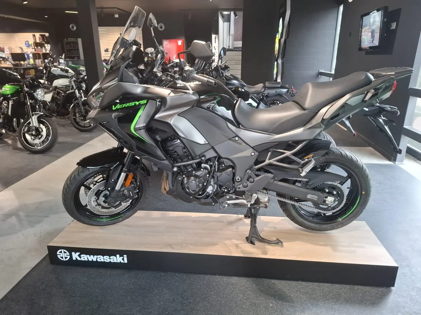 Kawasaki Versys 1000 1100 2025 ABS E5+ DIRECTION - A SAISIR 250 KM ! Noir - 1