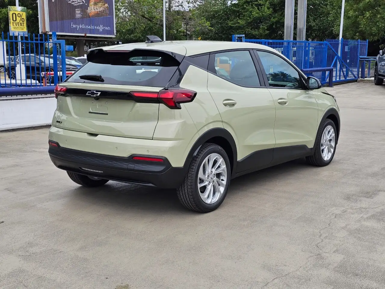 Chevrolet Bolt снимка Chevrolet Bolt