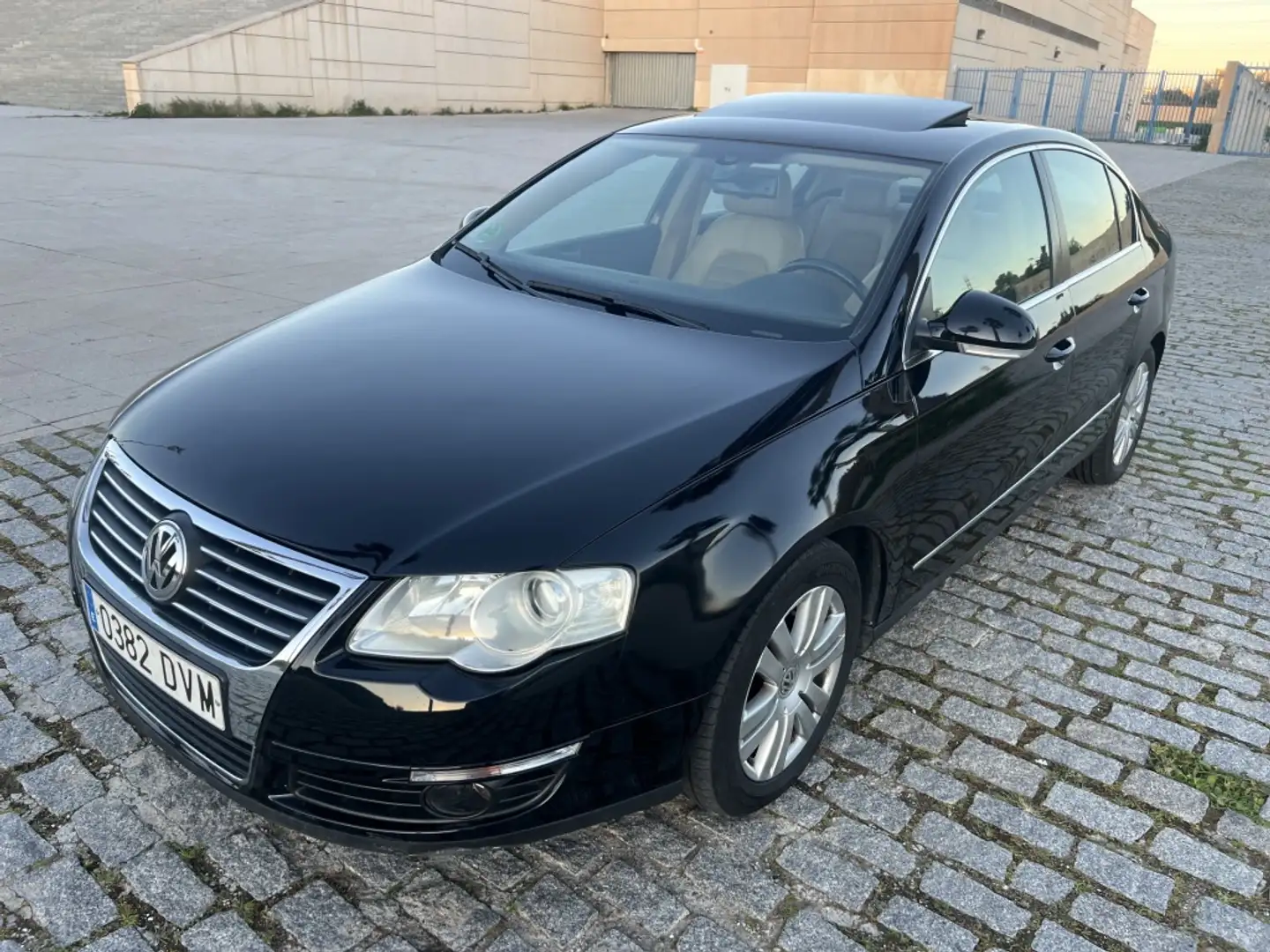 Volkswagen Passat 2.0TFSI Sportline Tiptronic Negro - 1