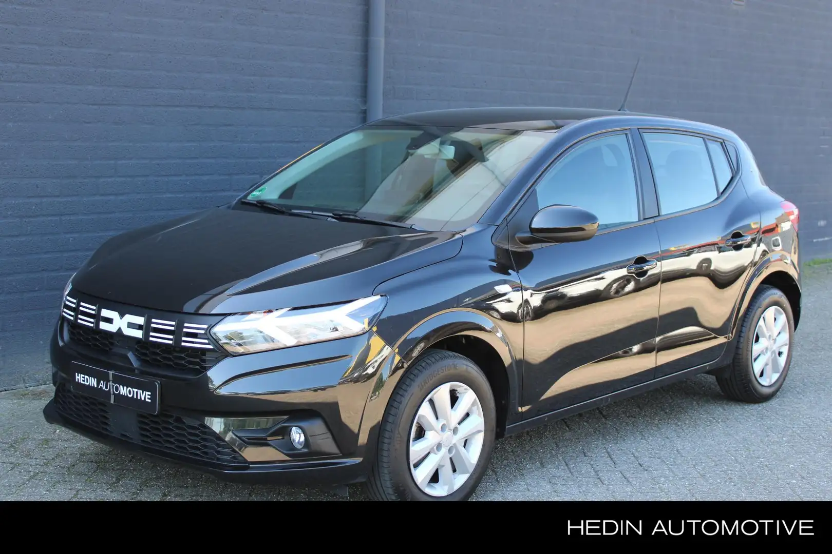 Dacia Sandero TCe 100 ECO-G Expression NL-Auto | Airco | Cruise Zwart - 1