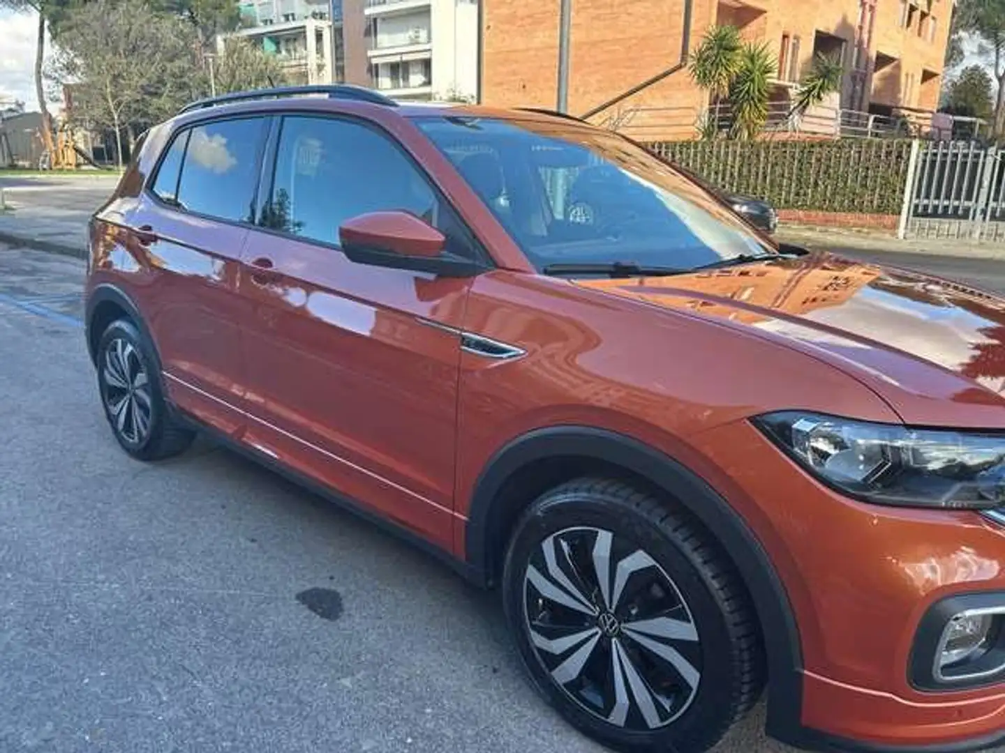 Volkswagen T-Cross T-Cross 20191.0 tsi Sport 95cv Arancione - 2