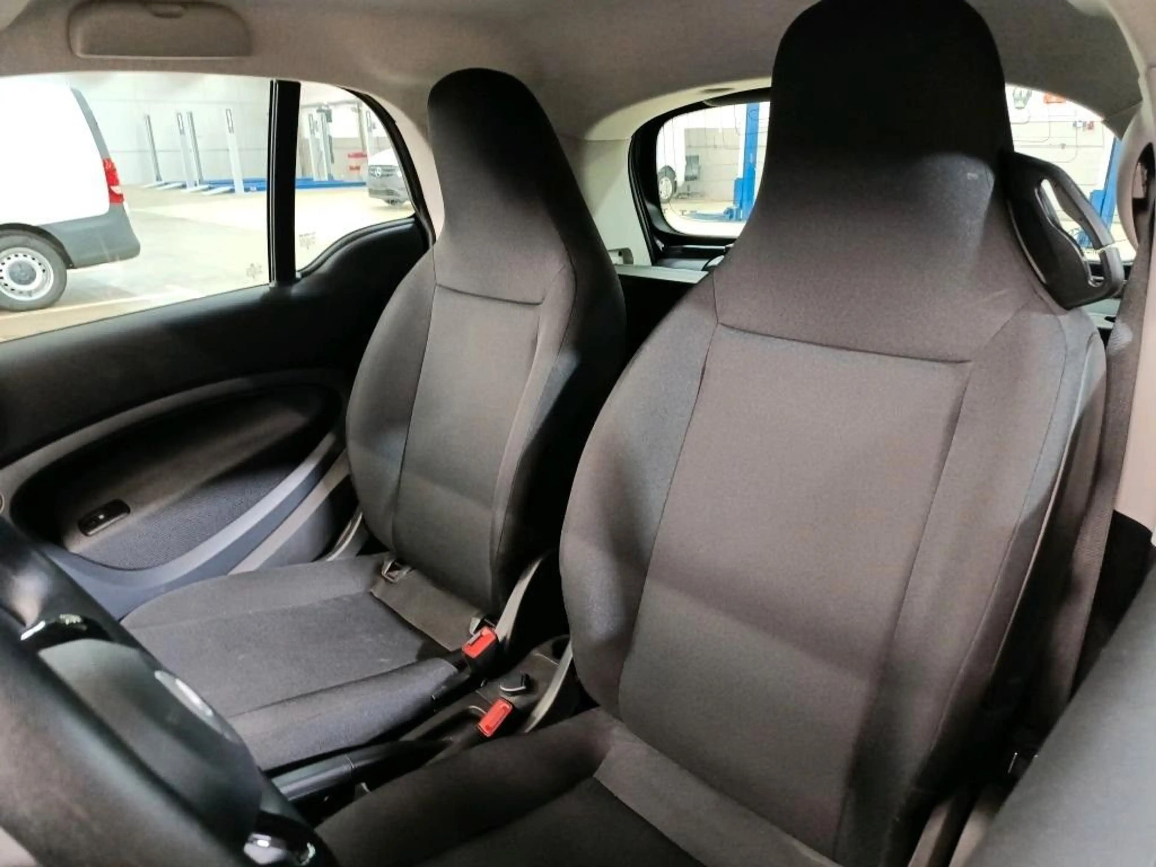 smart forTwo EQ,erst 8 tkm ,wie neu — photo 6