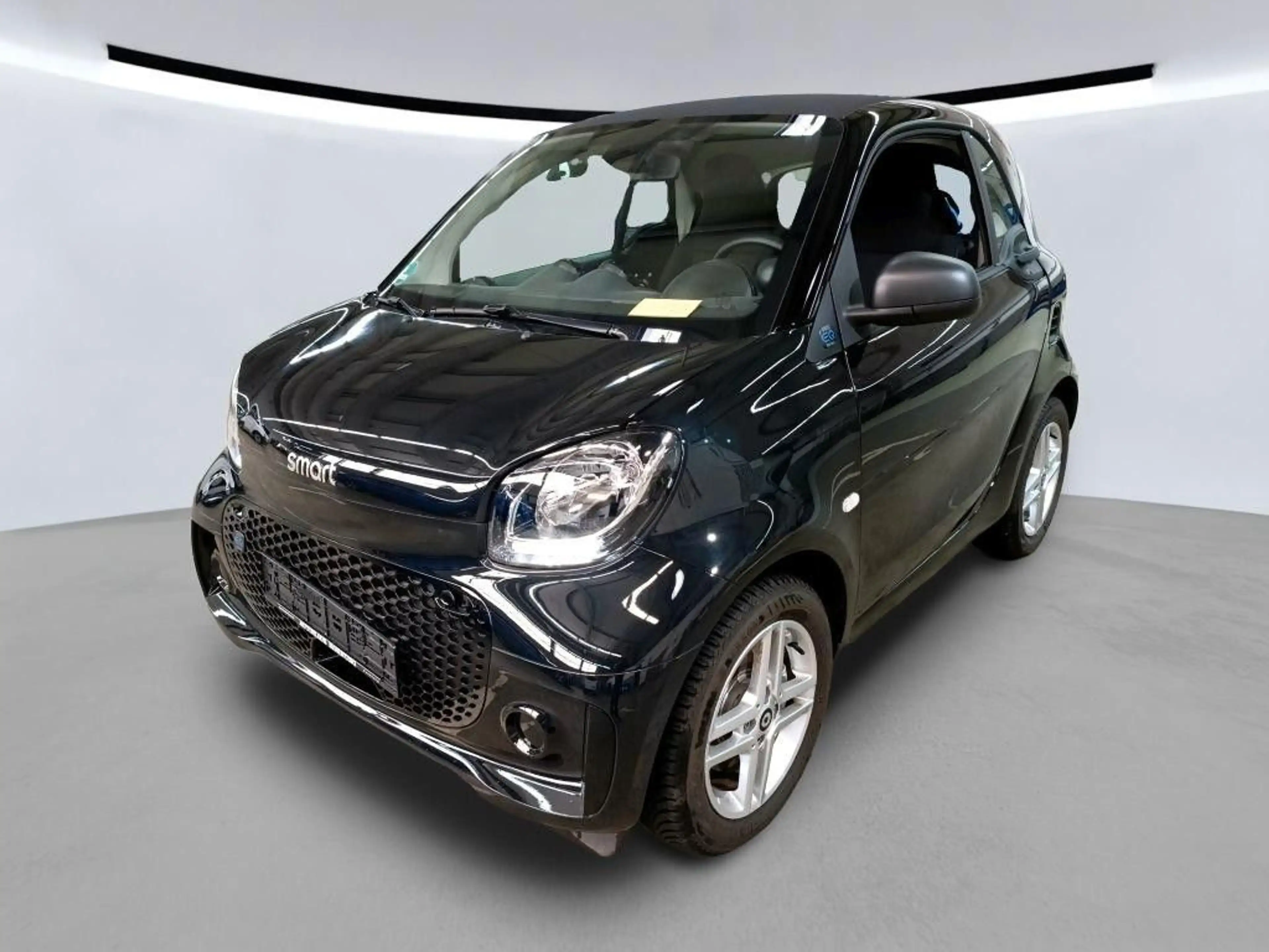 smart forTwo EQ,erst 8 tkm ,wie neu